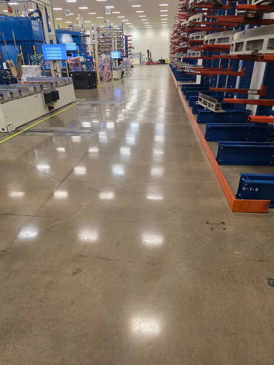 Polished concrete aisle in a manufacturing facility